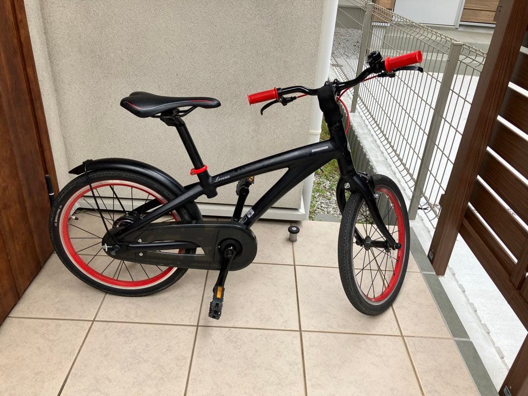 引取希望　ブリヂストン　レベナ　18インチ　自転車　黒