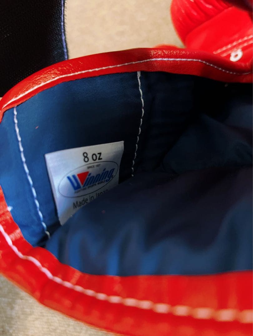 ウイニング　ボクシング　グローブ　8オンス　マジックテップ式　赤