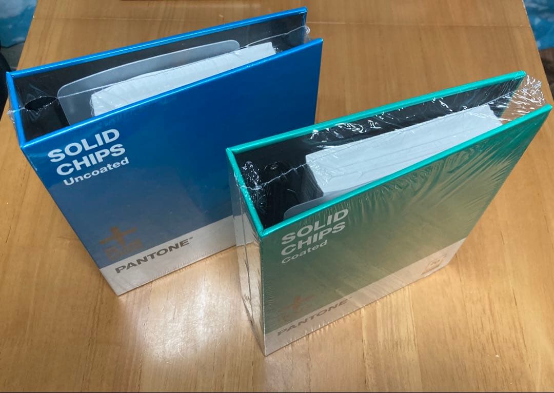 その他 PANTONE Solid Chips Uncoated & Coated