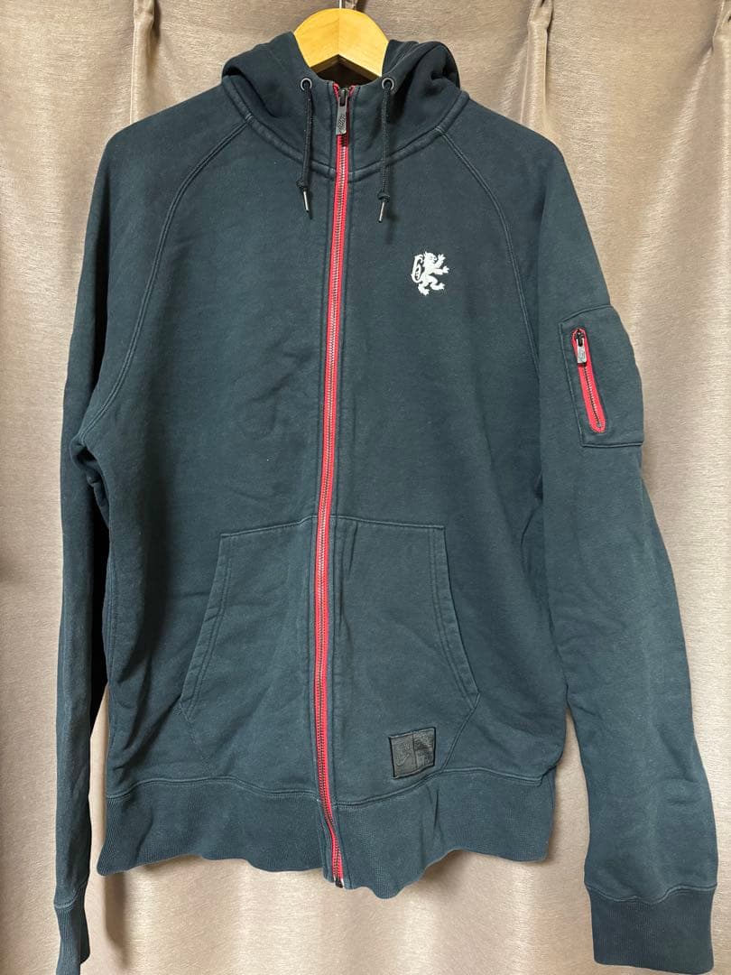 ナイキ　パーカー　サイズXL レブロンジェームスモデル