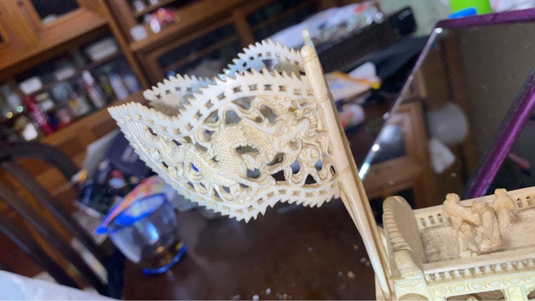 中国古物　象牙風　彫り物船