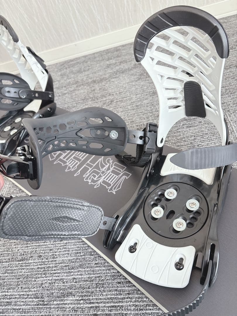 68超美品❗️超豪華❗️眞空雪板等/風眞モデル スノーボードセット★150cm