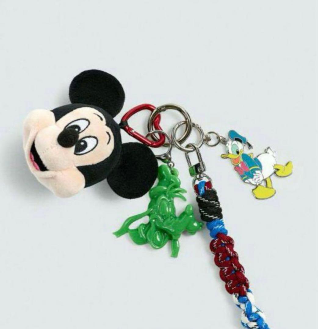 【新品】ミッキーマウス ストラップ ZARA