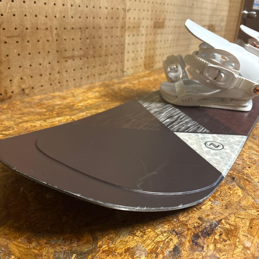 ナイデッカースノーボード板143cm/ユニオンのビンディング付き