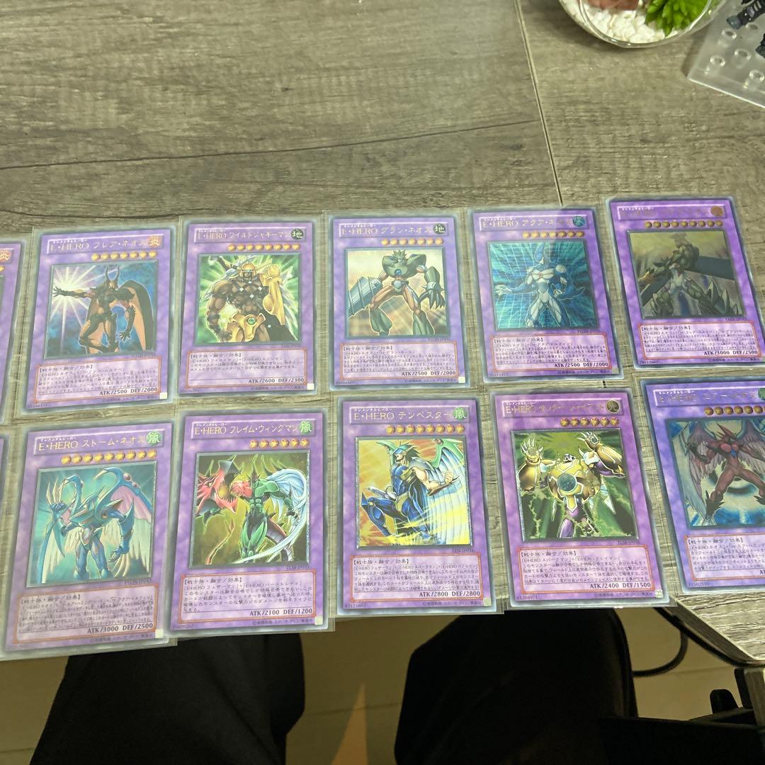 遊戯王　E•HERO レリーフ　まとめ売り18枚