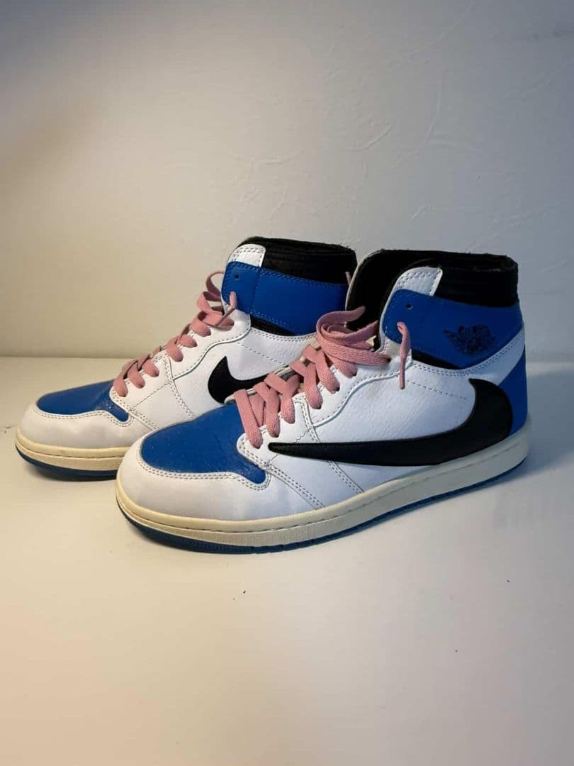 Nikeトラフグ エア ハイカット スニーカー ホワイト/ブルー/ブラック