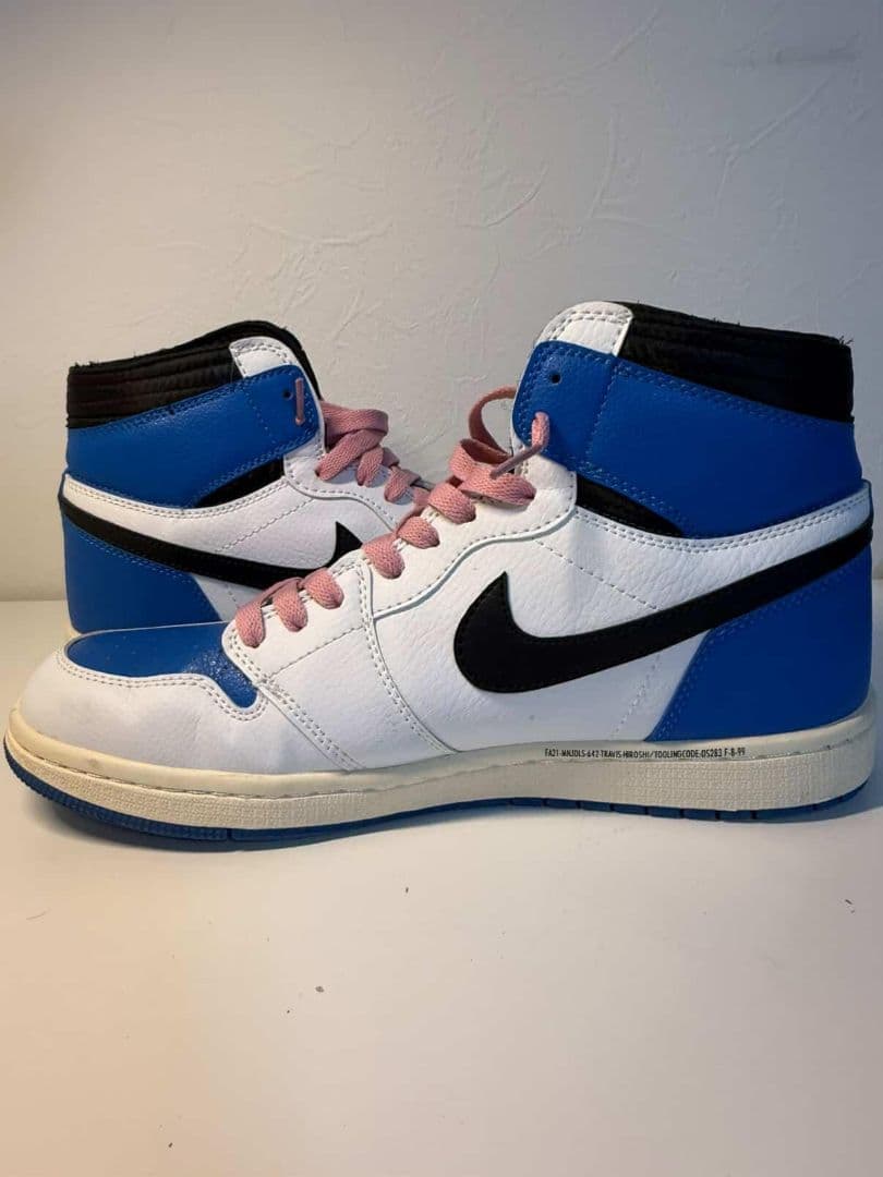 Nikeトラフグ エア ハイカット スニーカー ホワイト/ブルー/ブラック