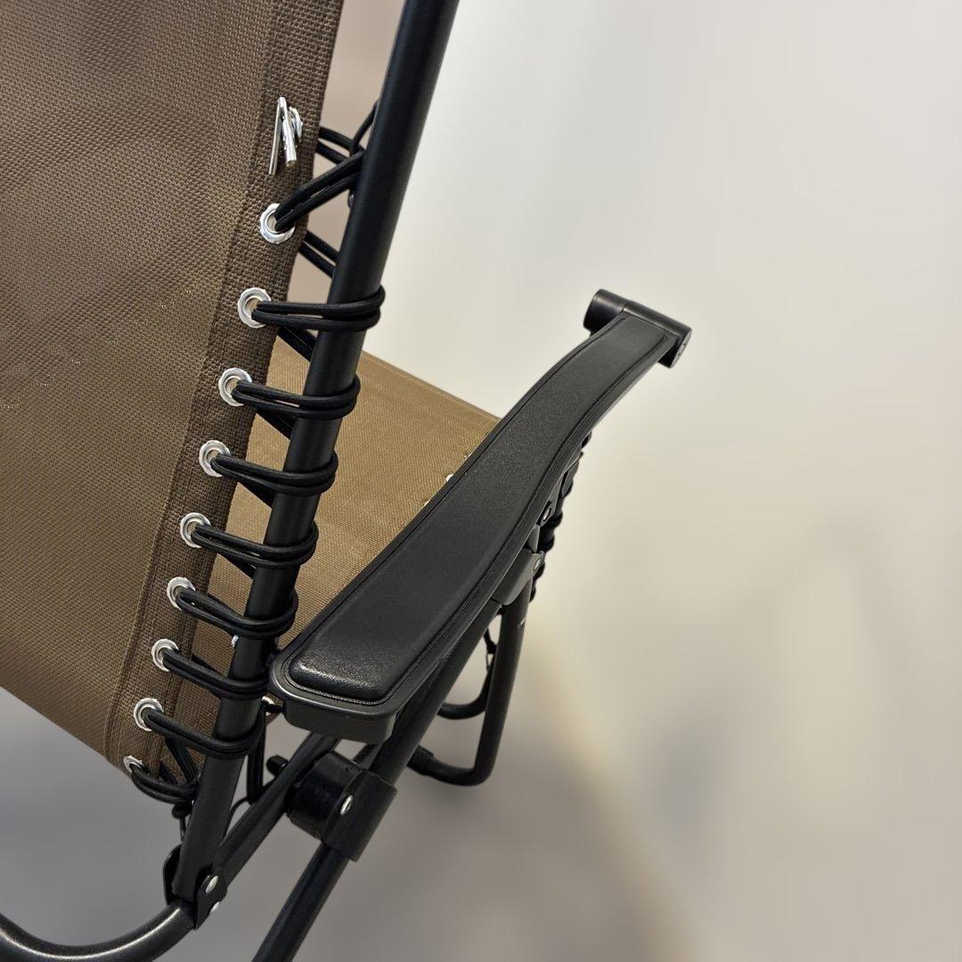 ブラウンリクライニングチェア