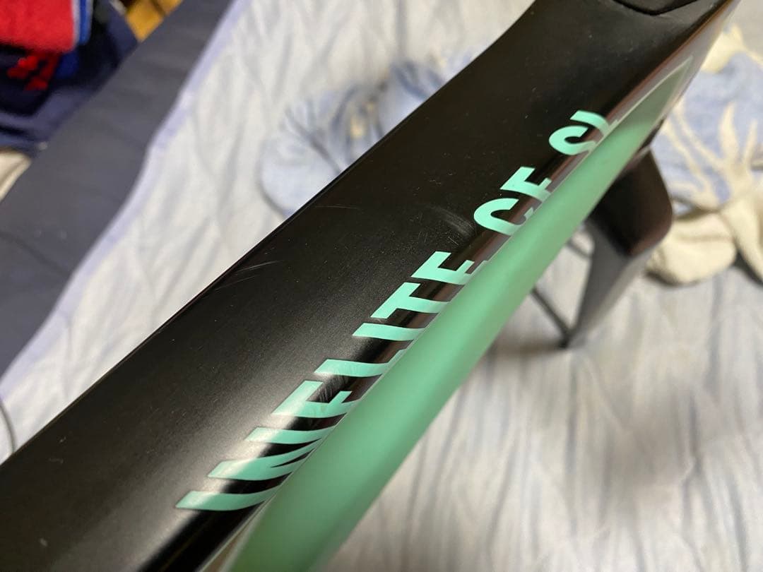 キャニオン インフライト CF SL サイズS フレームのみ 塗装？クリア？割れ