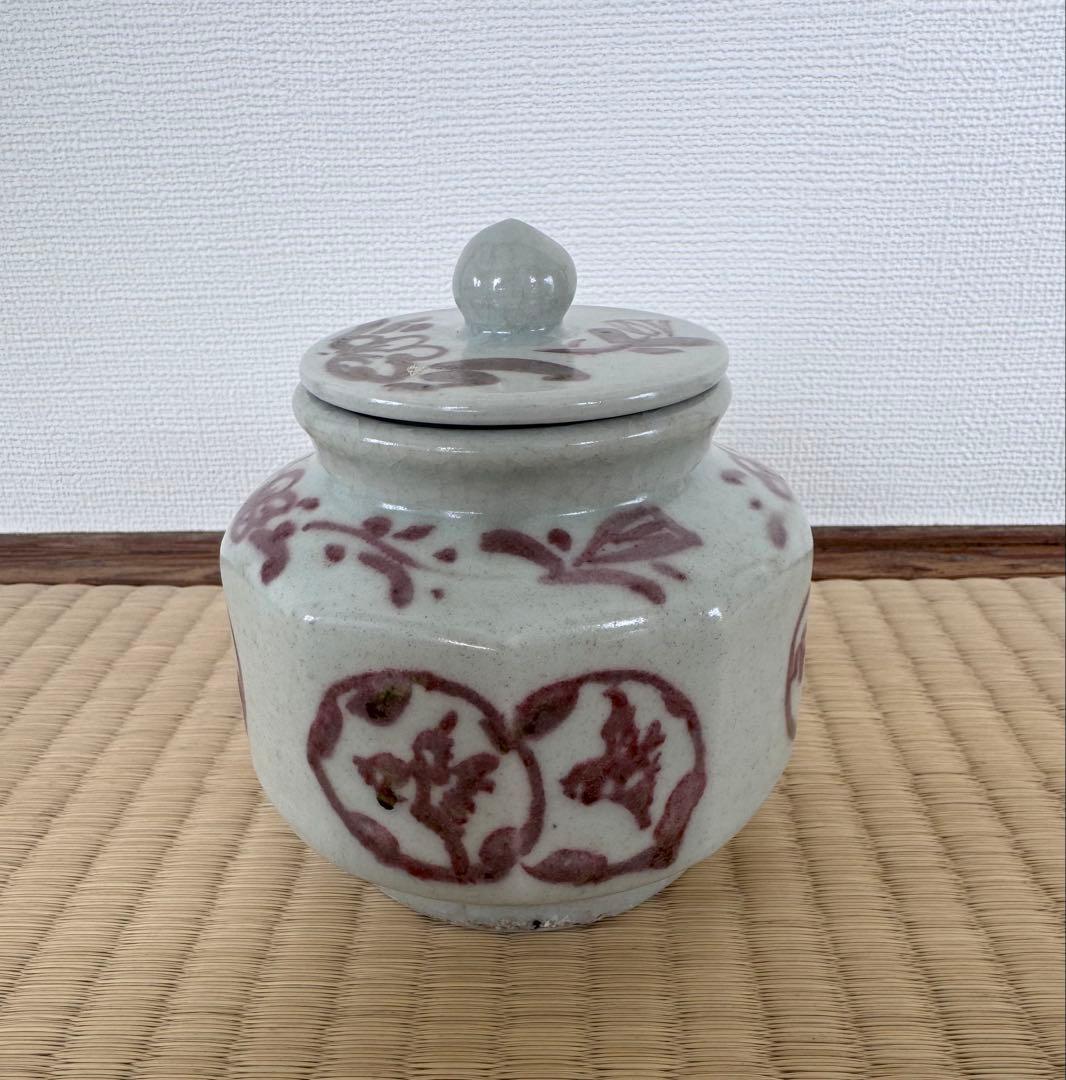 朝鮮古美術 李朝 白磁辰 高10.6cm 面取壷 白釉釉里紅花卉寿字 朝鮮古陶