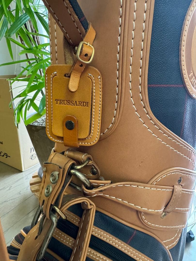 レディース　ゴルフバッグ　トラサルディ　ハーフセット