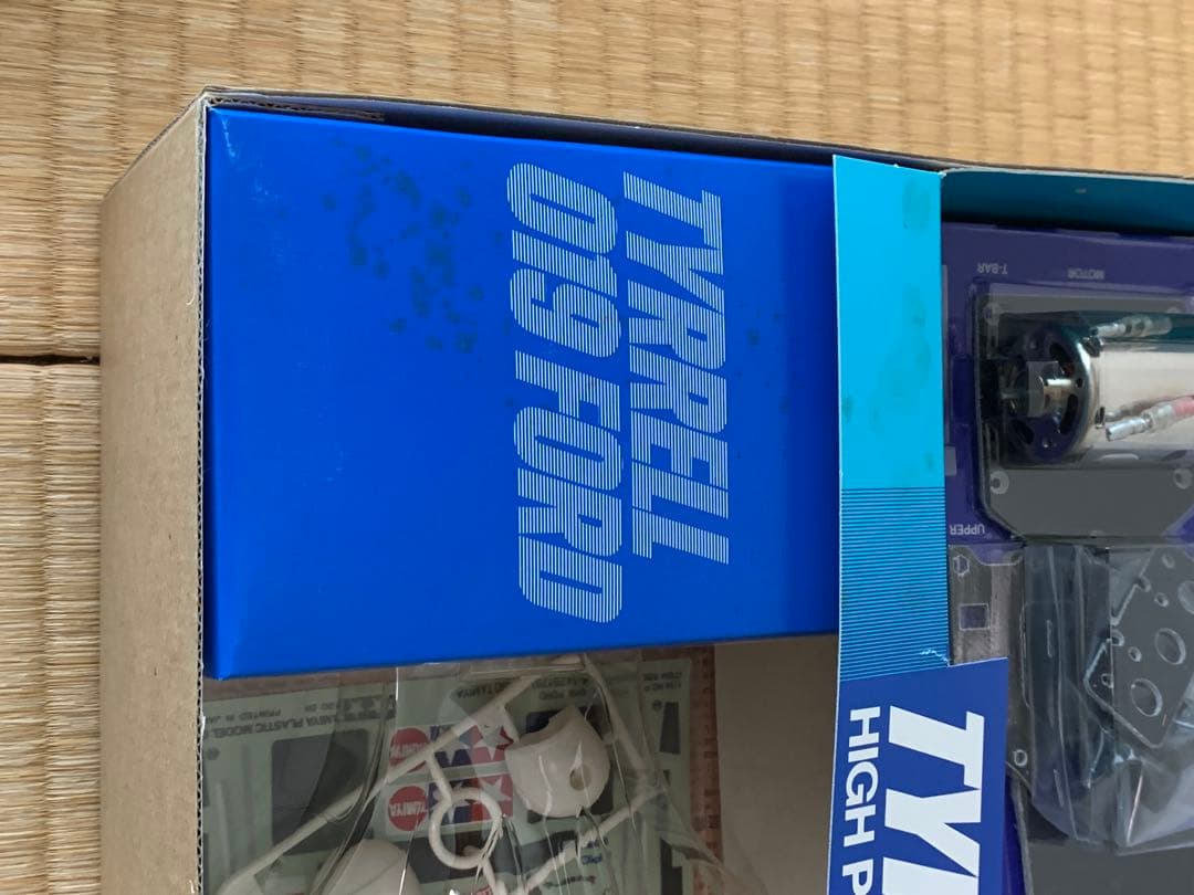 タミヤ ラジコン ティレル019 フォード