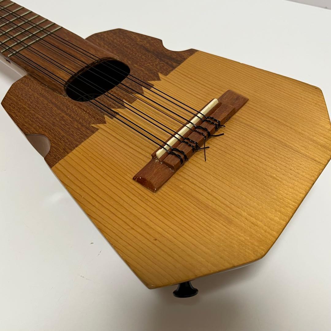 チャランゴ 民族楽器 弦楽器 ボリビア