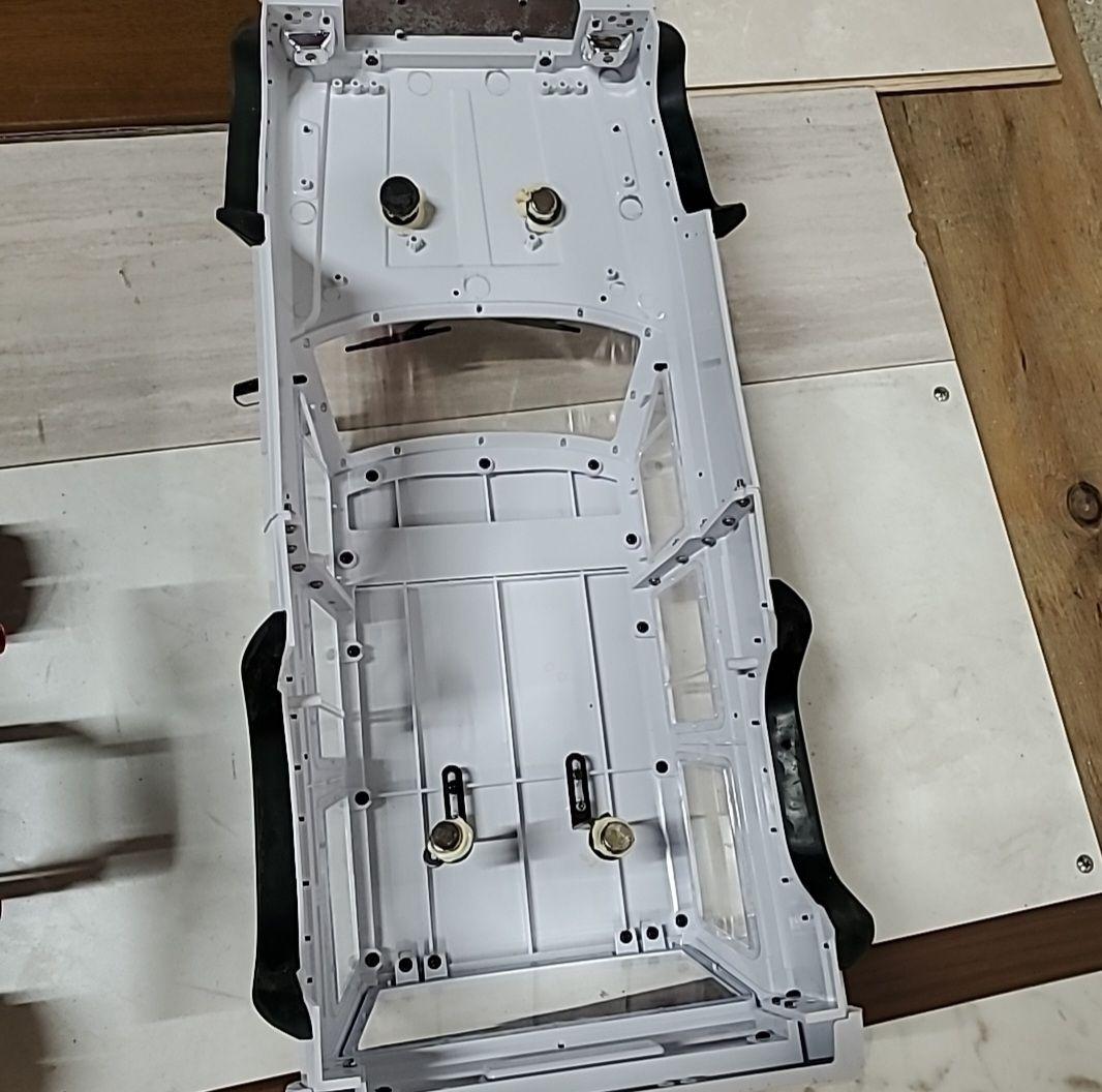 トラクサス　TRX-4スポーツ　ラジコン　クローラー　Traxxas