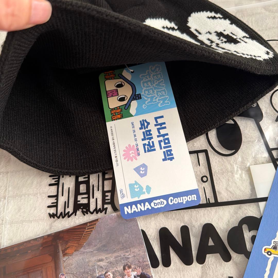 新品未使用　ナナ民泊　ビーニー　ニット帽　ウォヌ　タグ付き