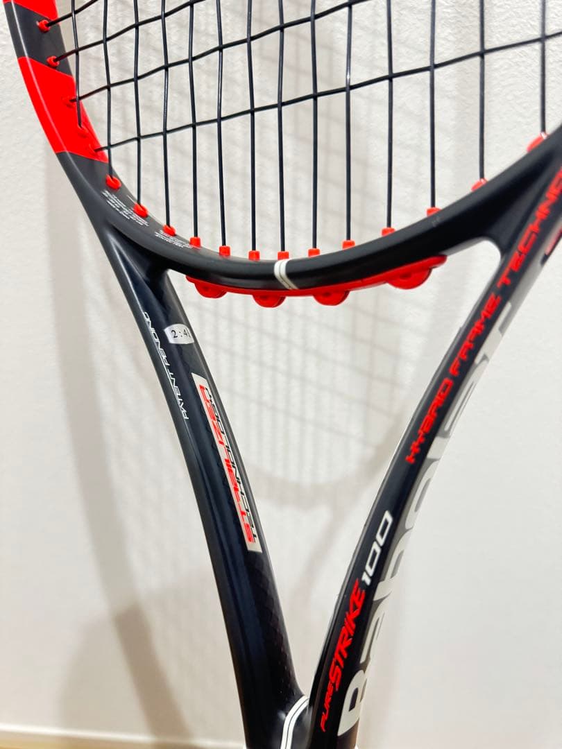 Babolat バボラ ピュアストライク100