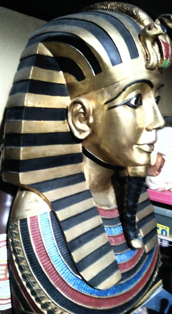 ツタンカーメン。