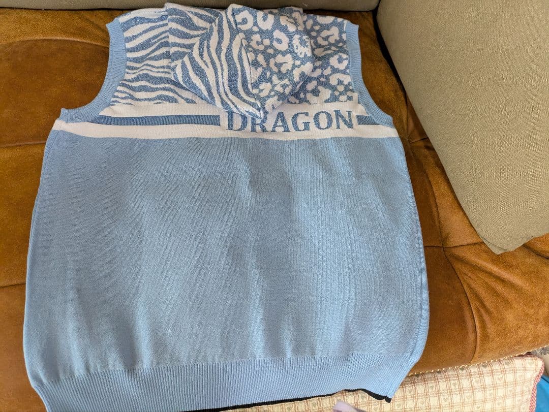 ライトブルーダンスウィズドラゴン ベスト サイズ4セットアップ