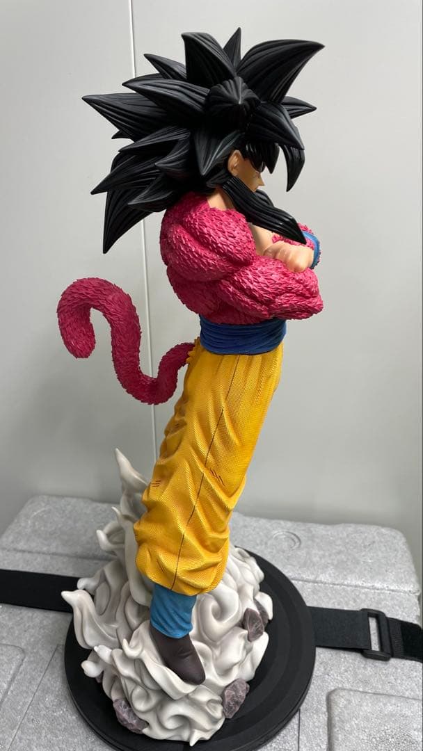 ドラゴンボールGT希少スタチュー孫悟空サイヤ人４