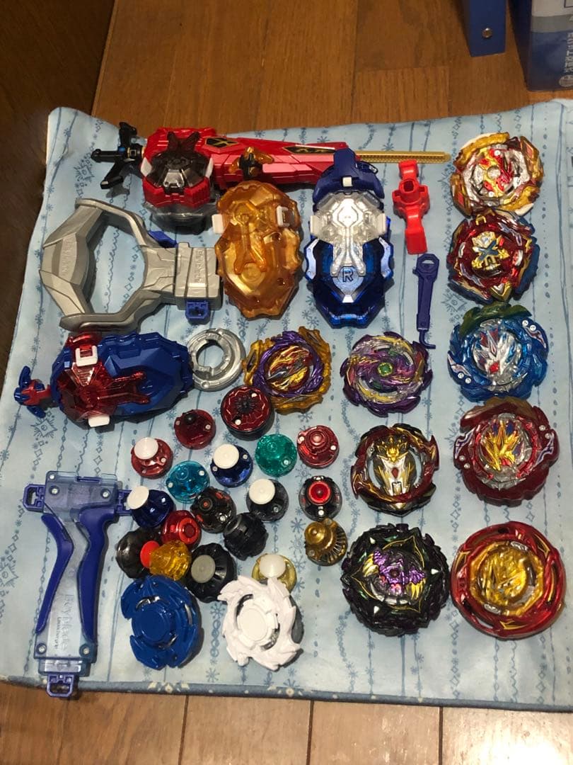 ベイブレードバーストまとめ売り引退品