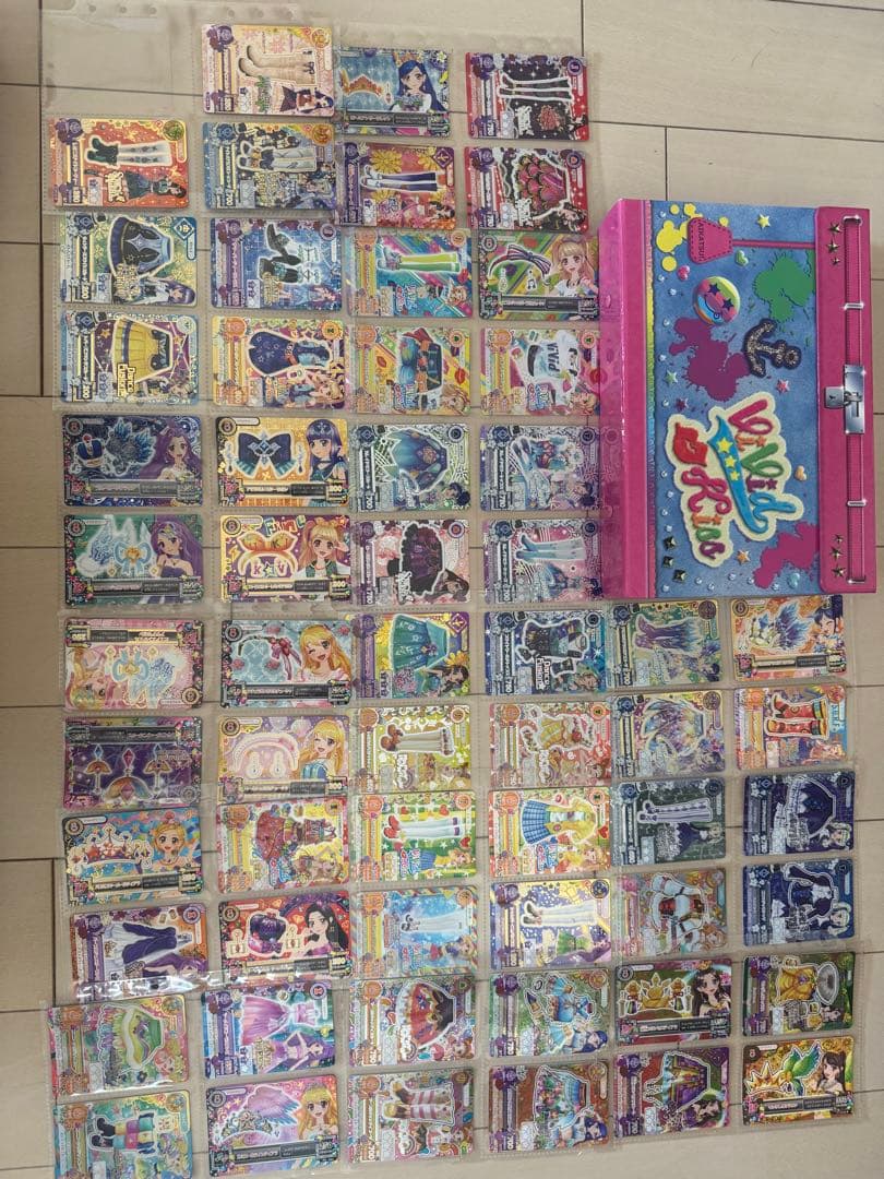 アイカツカードセット 59枚 収納ケース付き