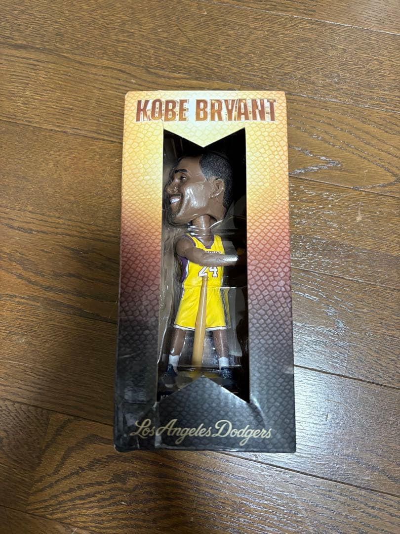 Kobe Bryant ボブルヘッドフィギュア ドジャースコラボ 8/8