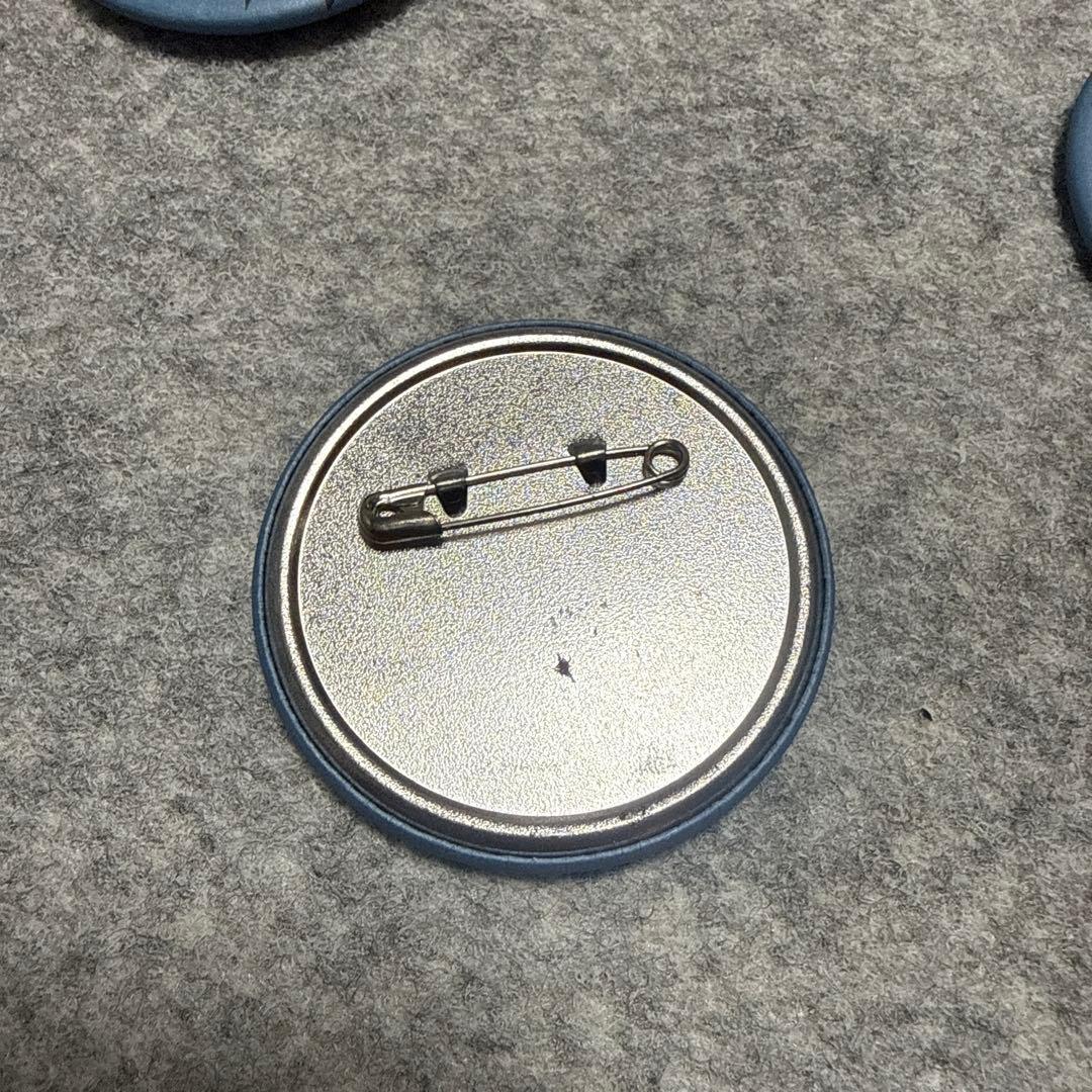 鬼滅の刃　冨岡義勇　和紙　缶バッジ　切り絵風　ジャンプショップ