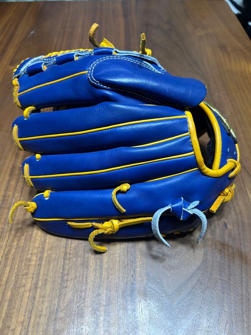 アンダーアーマー　オーダー軟式グラブ　投手用