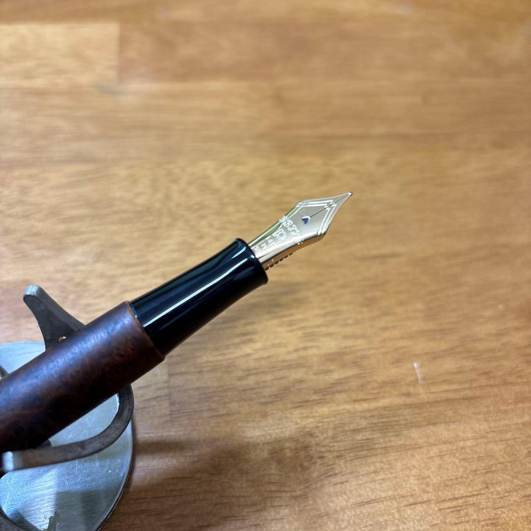 廃盤　プラチナ　3776 アカブライヤー　M中字