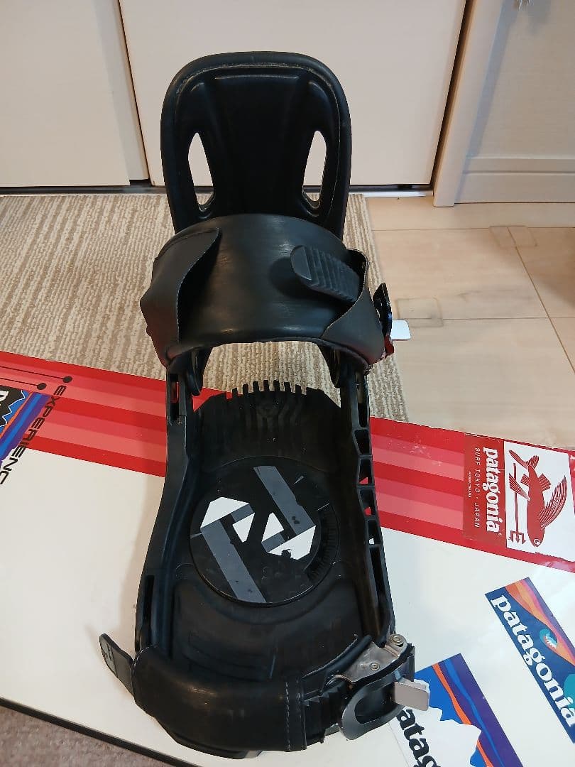 【早い者勝ち】YONEX スノーボード 155cm &SALOMONビンディング