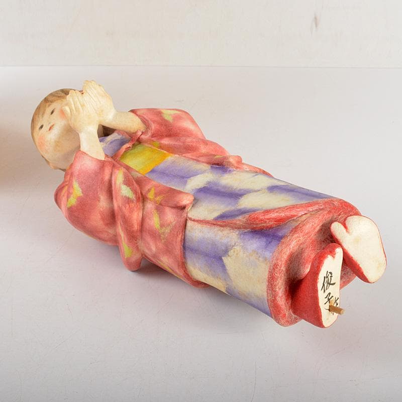 田熊俊子作　桐塑人形　「麗ら」　共箱　V　6346