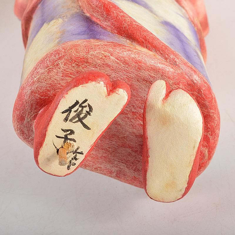 田熊俊子作　桐塑人形　「麗ら」　共箱　V　6346