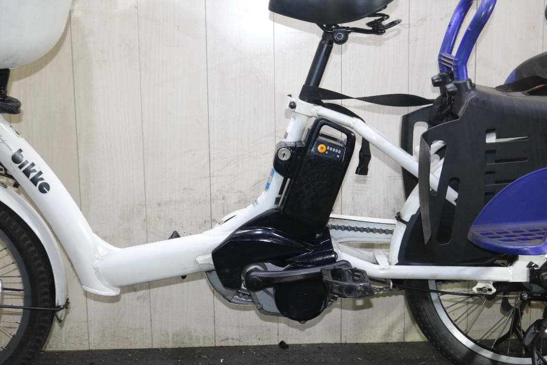 ブリヂストン bikke POLAR e BP0D38 20型8AH 3段LED