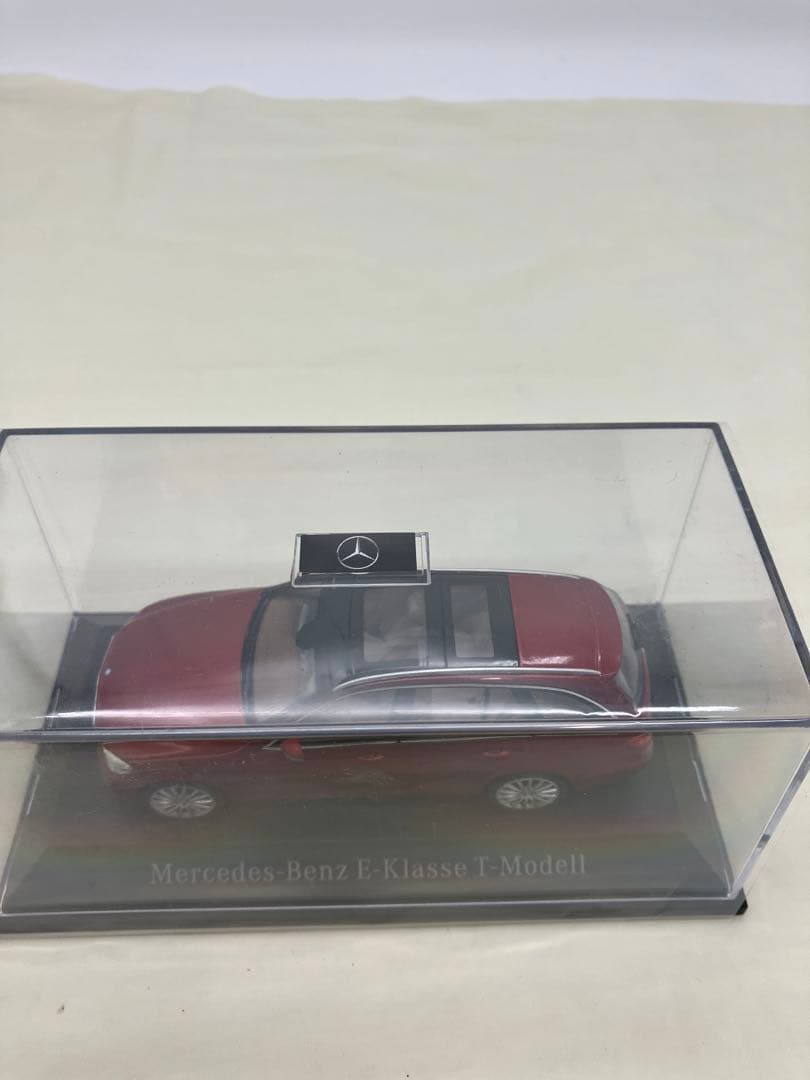 ベンツ　Mercedes-Benz E-Klasse T-Modell ミニカー