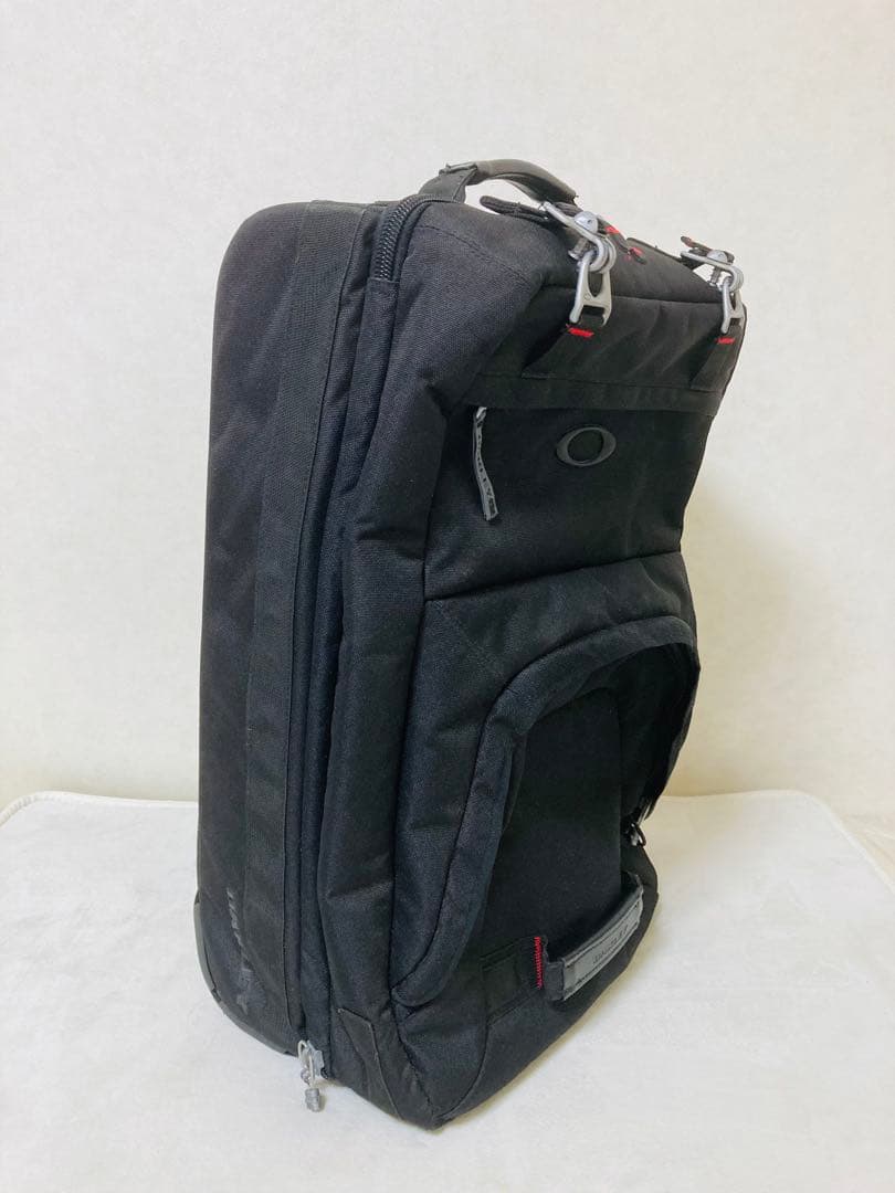 オークリー　OAKLEY　キャリーバッグ　キャリーケース　スーツケース　約33L