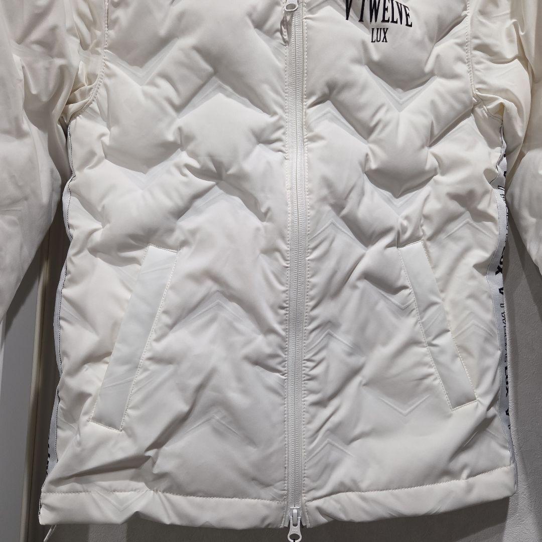 Twelve Lux フード付きダウンジャケット ホワイト