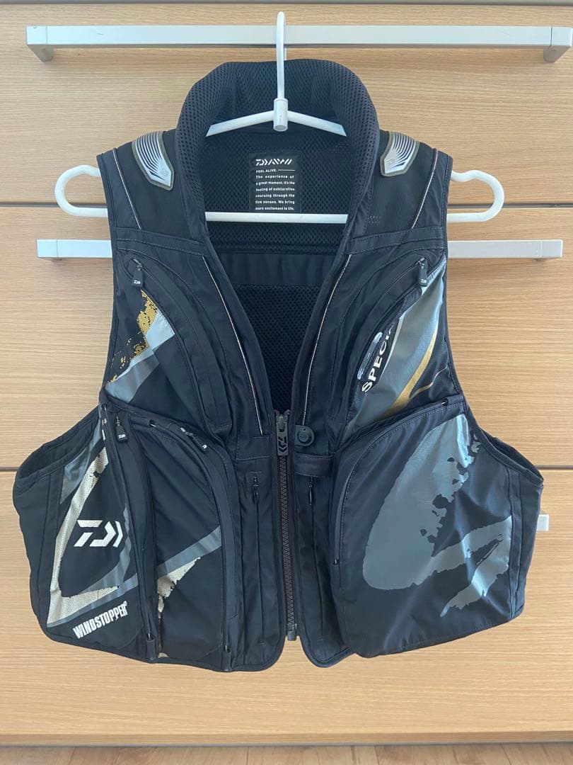 Daiwa スペシャル　ショートジャケット Mサイズ