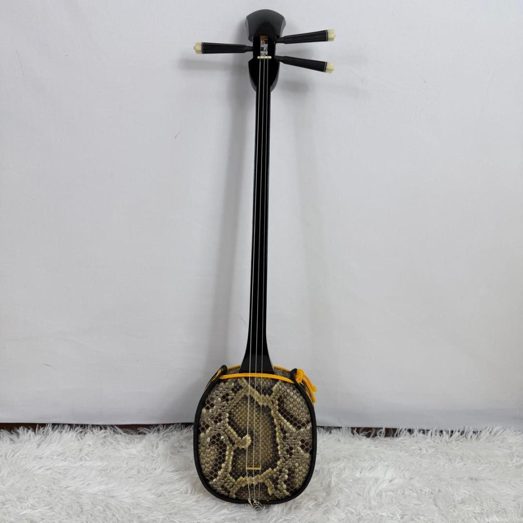 【美品】沖縄三味線 蛇皮（合皮） ソフトケース付き　87-7