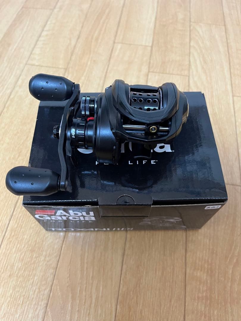 Abu Garcia ROXANI BF8 未使用