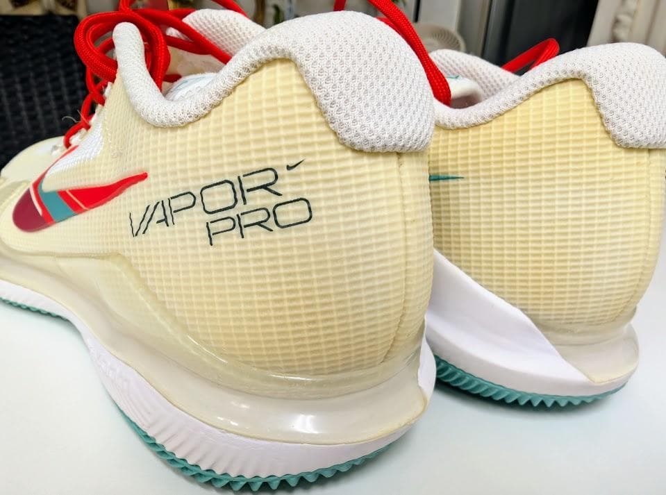 NIKE ナイキコート エア ズーム ヴェイパー プロ HC 新品