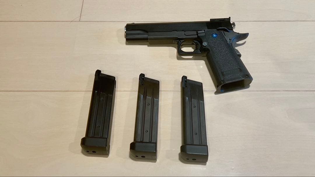 Hi-CAPA 5.1R ガスガン ブラックモデル　マガジン3本