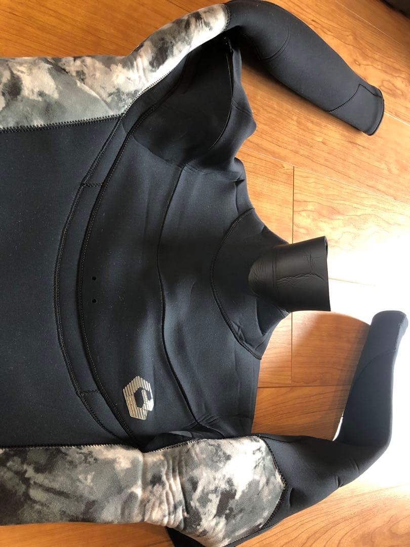 美品 BEWET ビーウェット 3mm ジャーフル サイズ