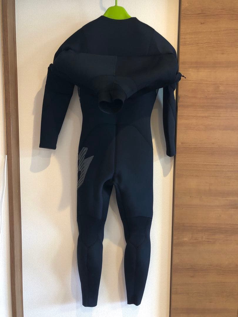 美品 BEWET ビーウェット 3mm ジャーフル サイズ