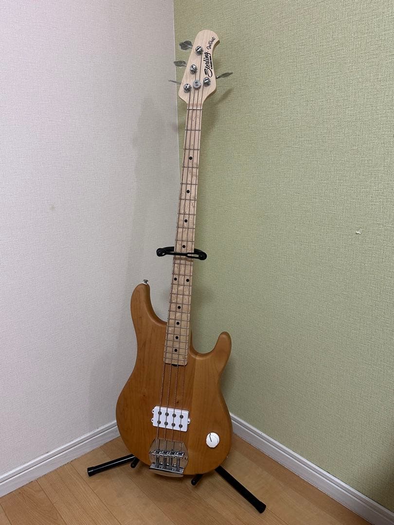 Sterling by Music Man Joe Dart エレキベース
