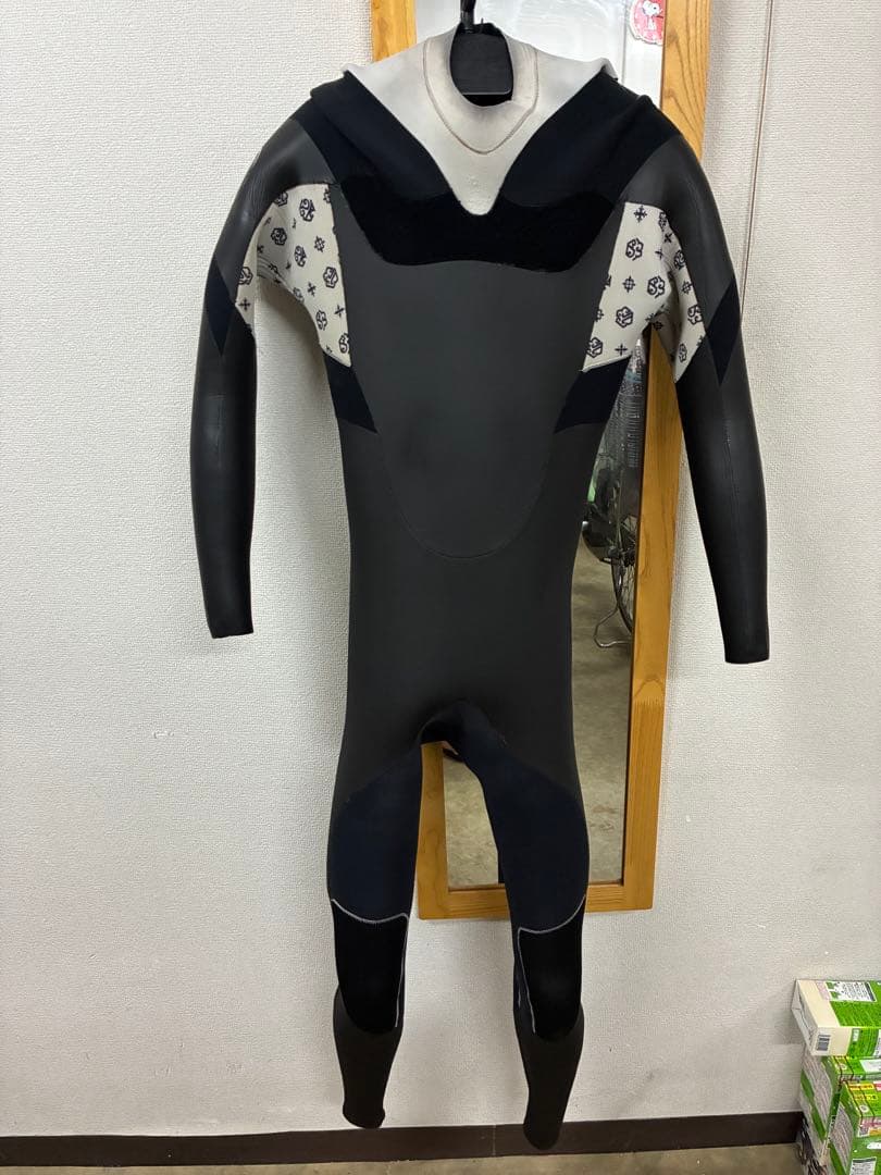 DOVEフルスーツ 3x3 コンプレッションウェットスーツ