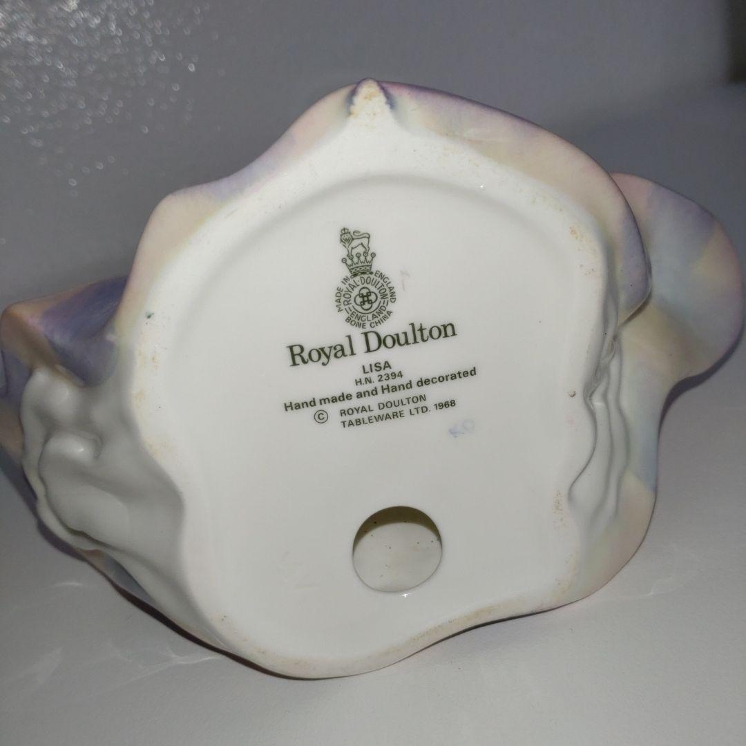 ロイヤルドルトン リサ 人形   LISA 1968