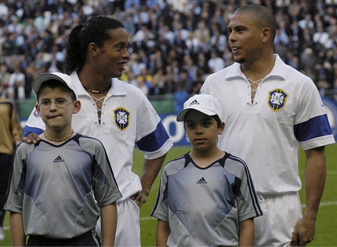 ブラジル代表　FIFA100周年記念試合前半限定ユニホーム 8番 サイズL