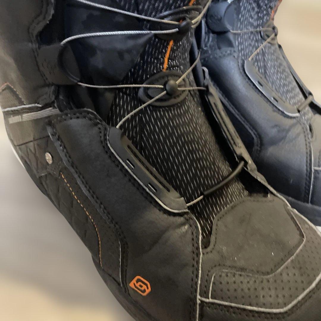 サロモン BOAシステム スノーボードブーツ 男性用 ブラック 28㌢