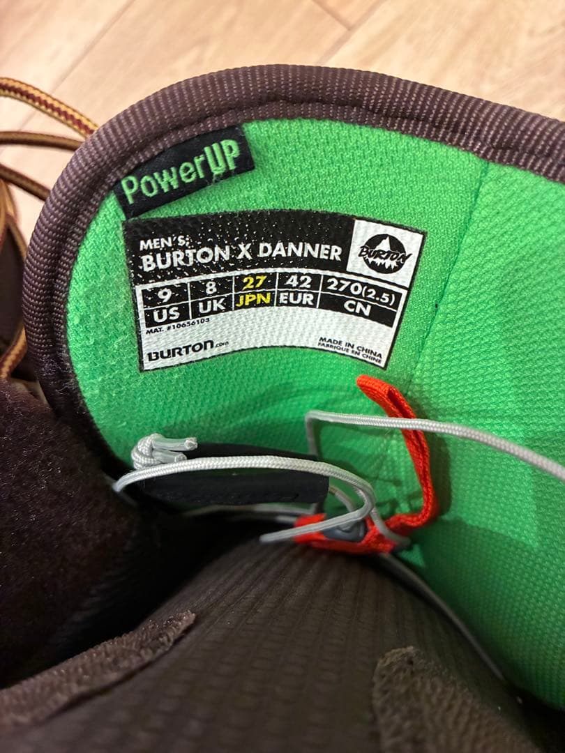 バートン×ダナー　スノーボードブーツ