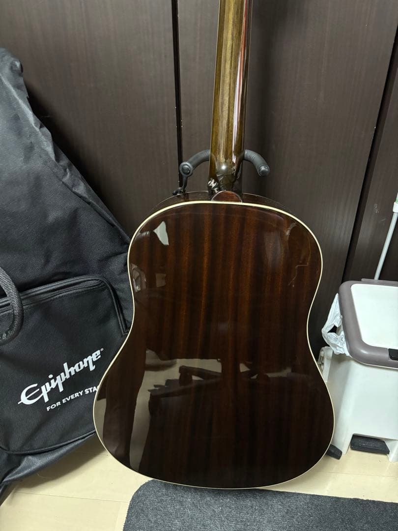 ギター Epiphone EJ-160E